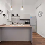 Casa Brezi アパート パレルモ